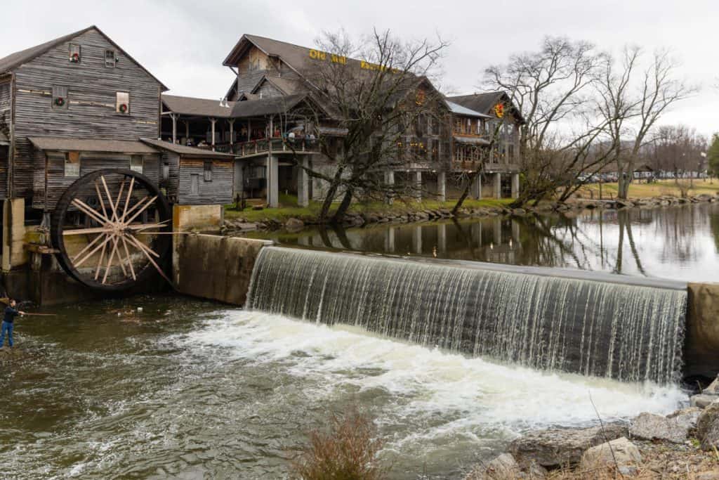 Water Mills: Harnessing Nature's Power for Sustainable Energy - History ...